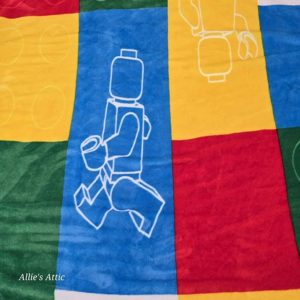 LEGO VIP Fleece Blanket Couch Bed Throw Room Decor Limited Edition 5007622